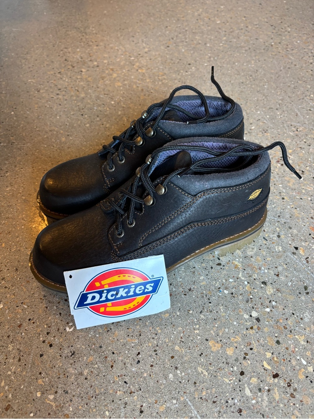Dickies women’s Black Work Shoes with Steel Toes